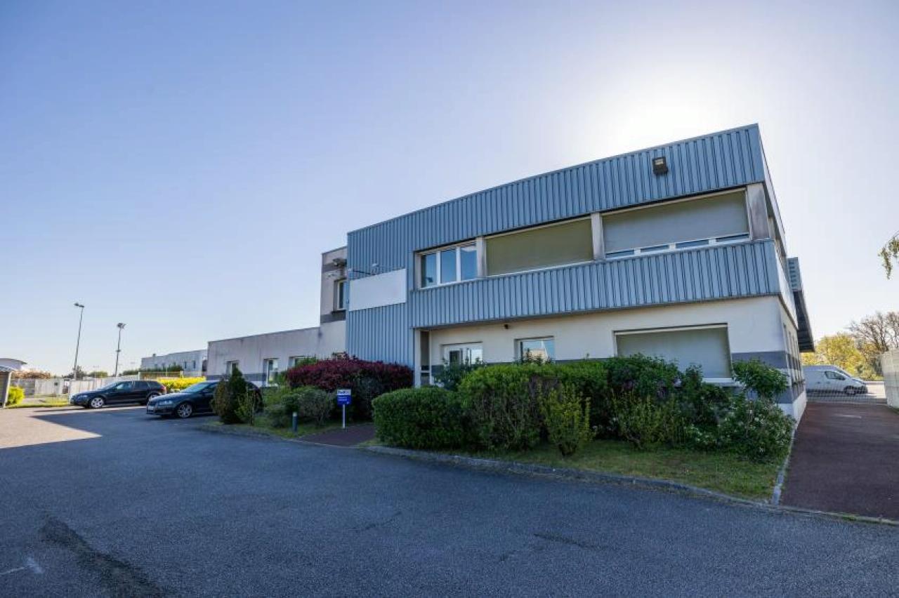Local d'activité Saint-Aignan-Grandlieu 2082m² Location local d'activité Saint-Aignan-Grandlieu Loire-Atlantique OLACT2532468 2